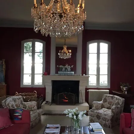 Sublime Chateau Avec Piscine, Proche De Bordeaux Villa